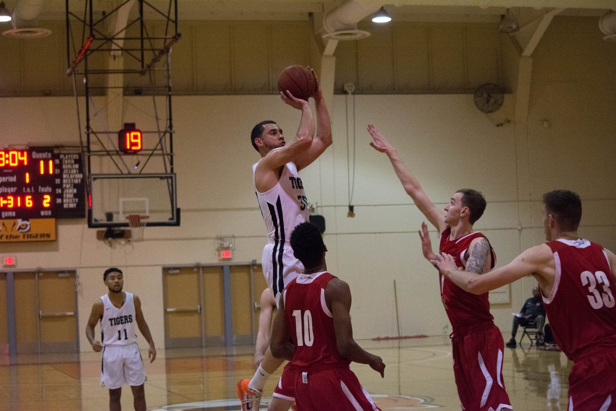 TIgers Lose to FCC 100-59